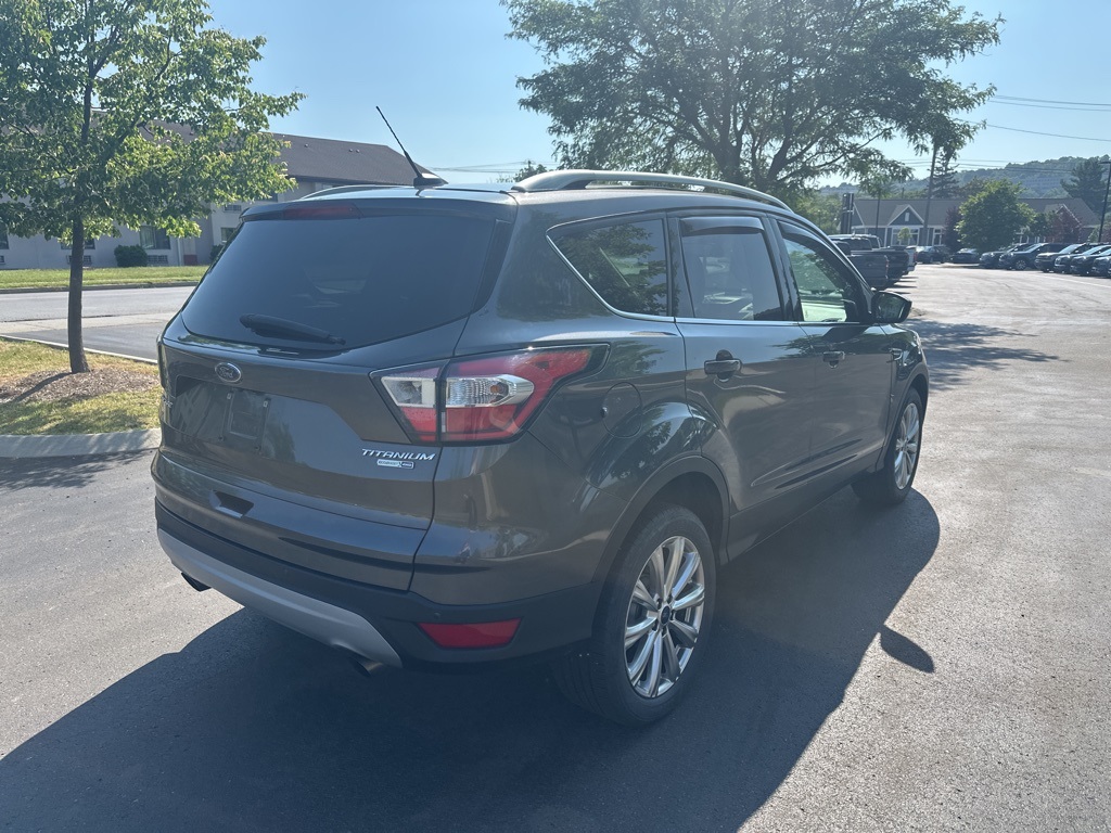 2017 Ford Escape Titanium photo 4