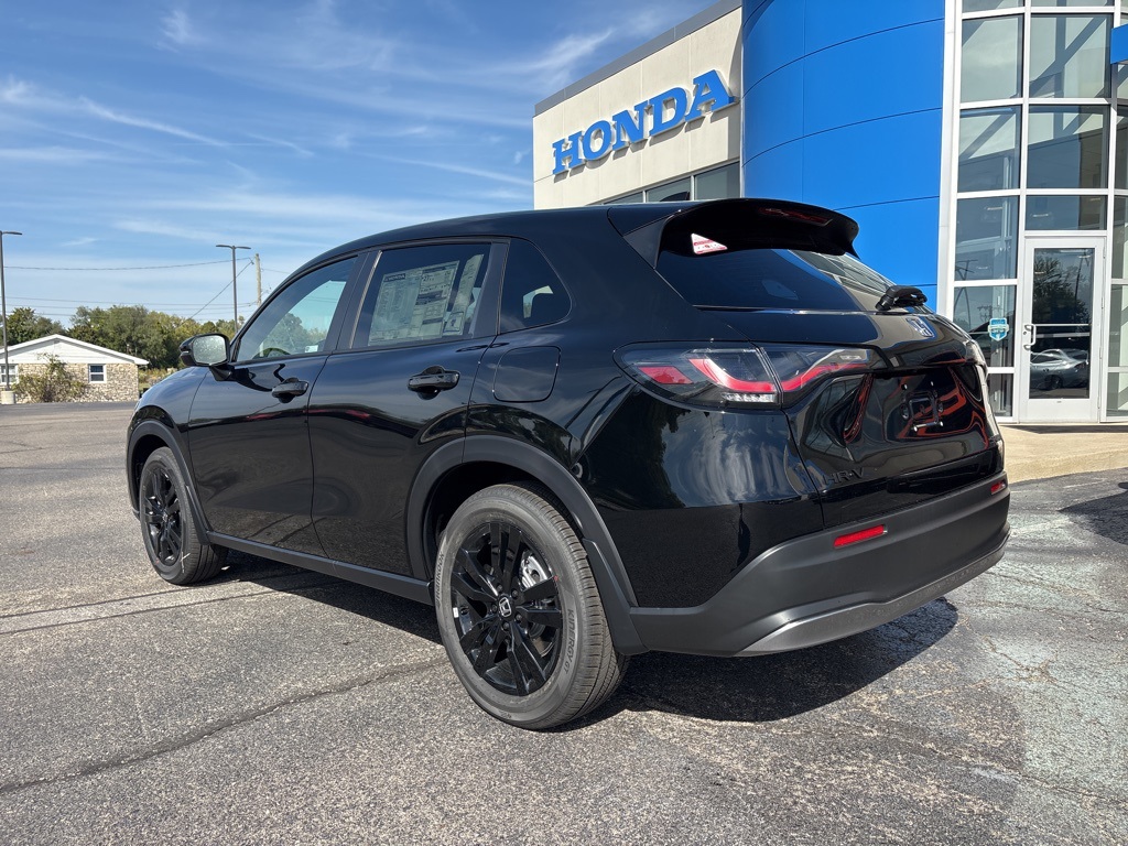 2026 Honda HR-V Sport photo 3