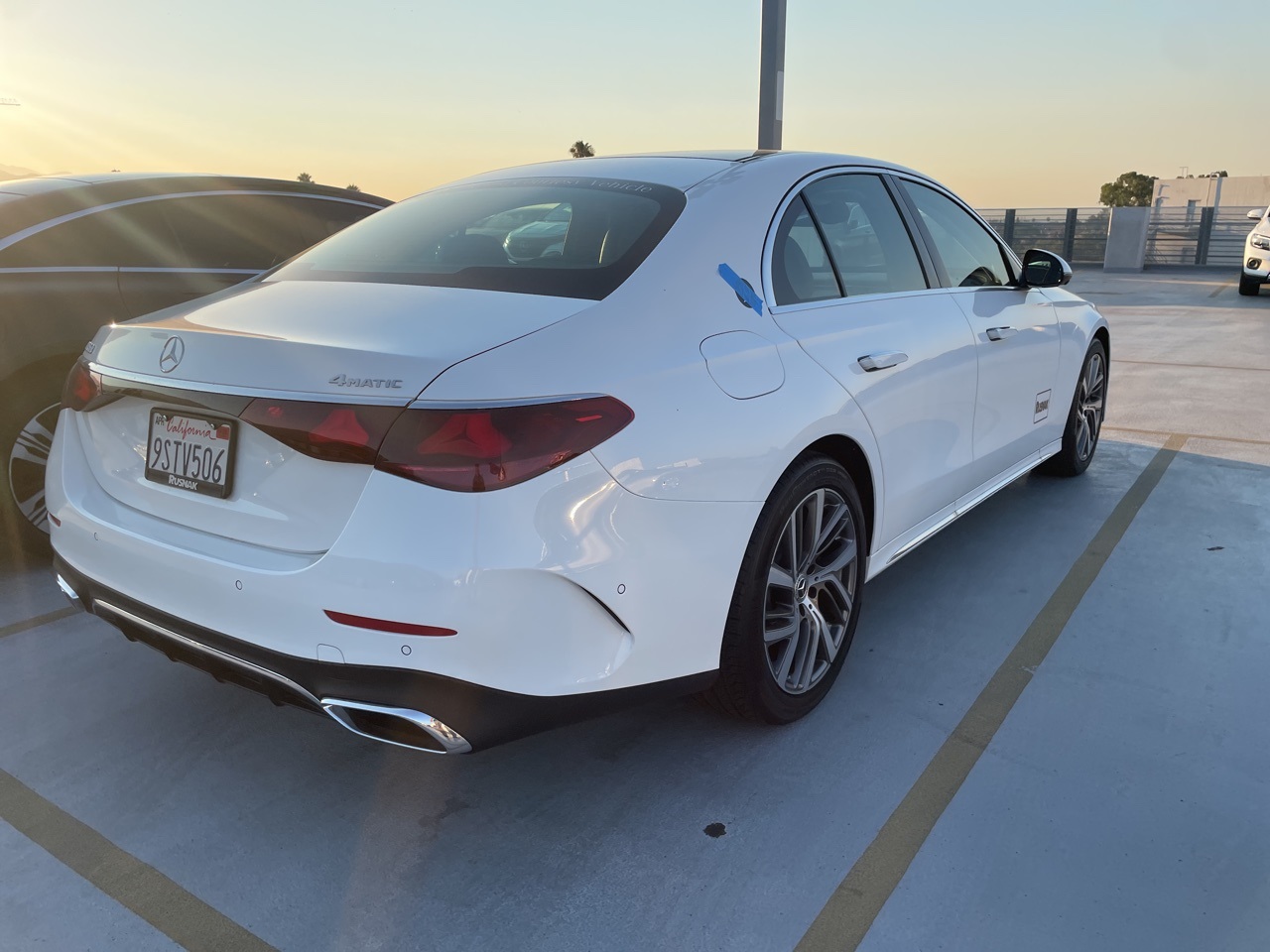 2025 Mercedes Benz E 350 4MATIC photo 4