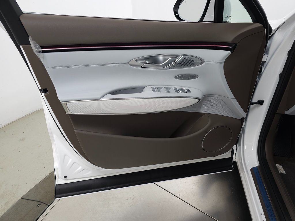 2026 Genesis GV70 2.5T Advanced photo 9