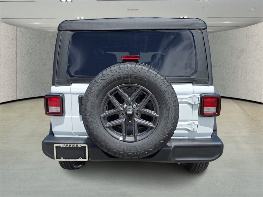 2025 Jeep Wrangler Sport photo 4
