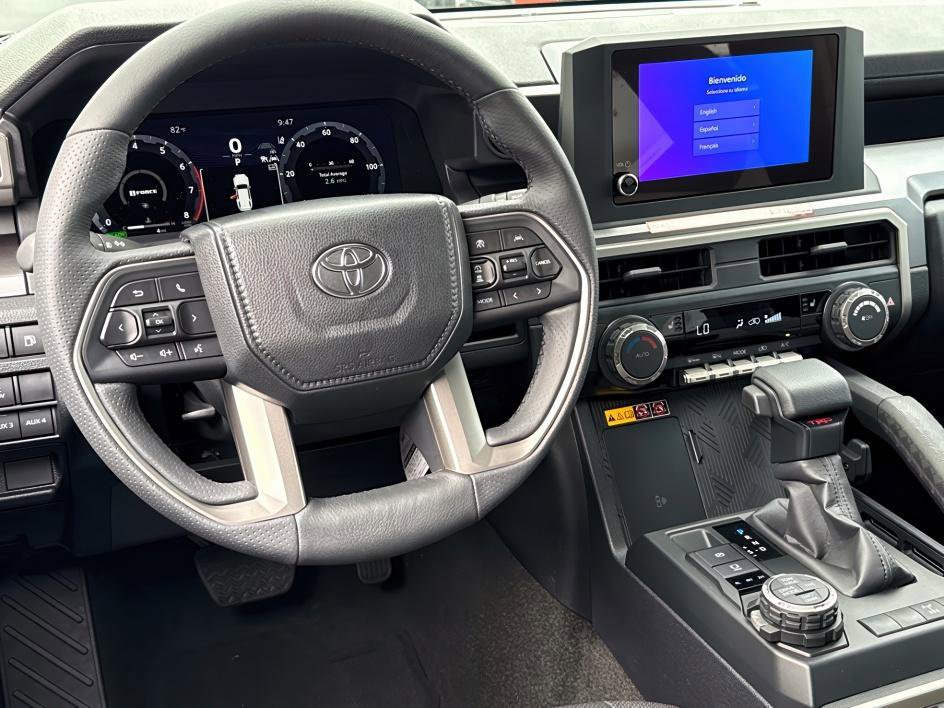 2025 Toyota 4Runner TRD Off-Road photo 7
