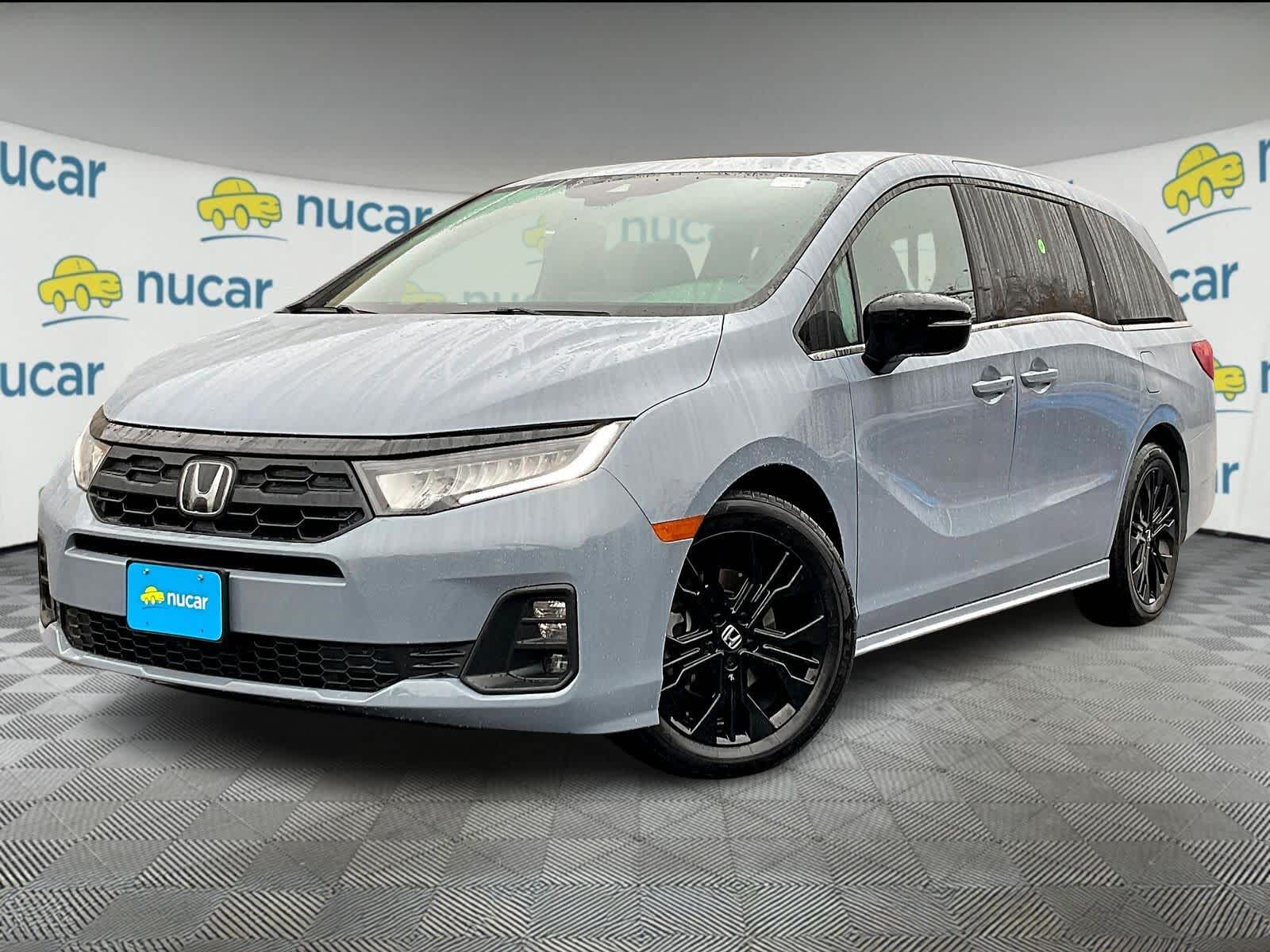 2025 Honda Odyssey photo 2