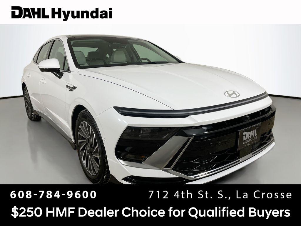 2026 Hyundai Sonata Hybrid Limited's photo