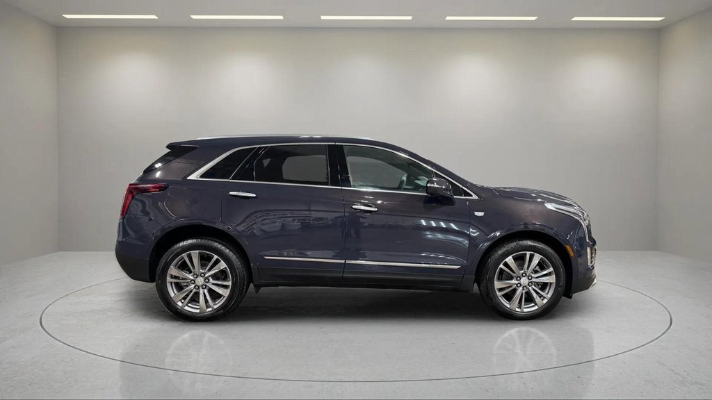 2024 Cadillac XT5 Platinum Premium Luxury photo 4