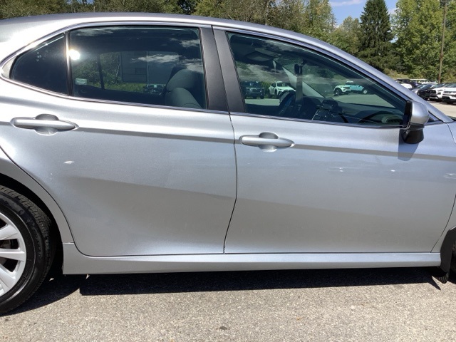 2024 Toyota Camry LE photo 6