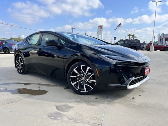 2026 Toyota Prius XSE Premium's photo