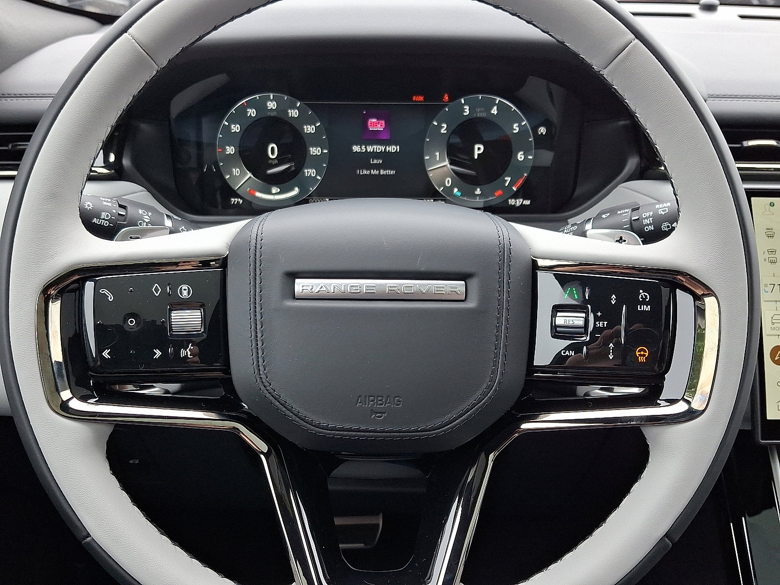 2026 Land Rover Range Rover Velar SE photo 20