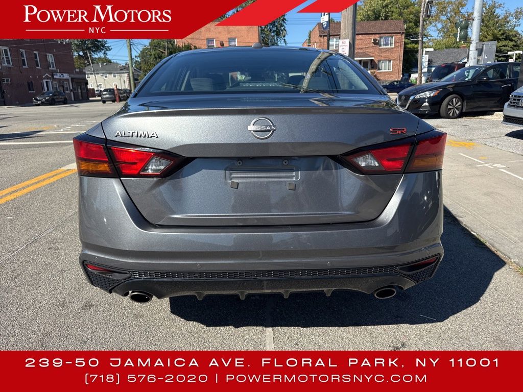 2023 Nissan Altima 2.5 SR photo 4