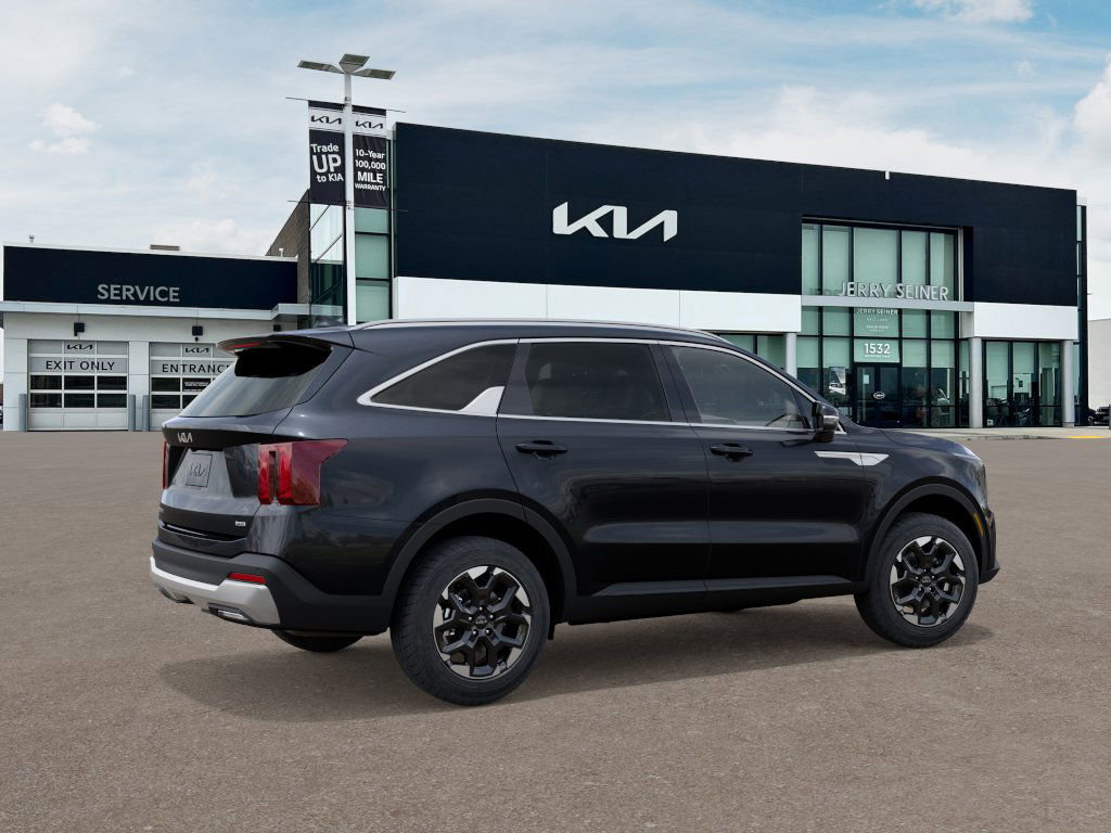 2025 Kia Sorento S photo 5