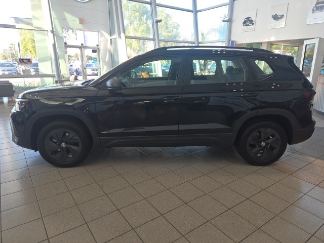 2025 Volkswagen Taos S photo 3