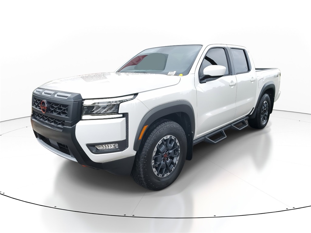 2025 Nissan Frontier PRO-X photo 4
