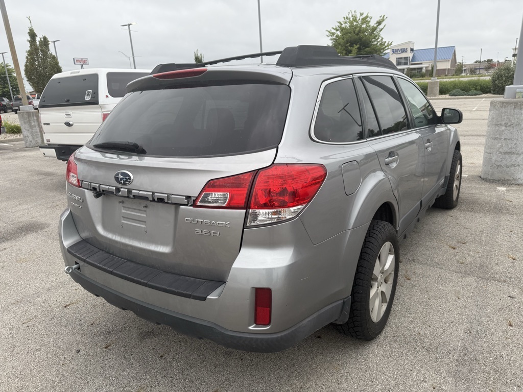 2010 Subaru Outback 3.6R photo 9