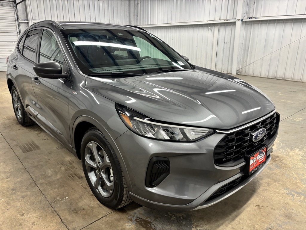2024 Ford Escape ST-Line's photo