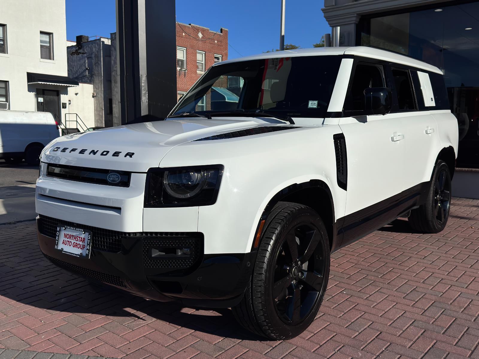 2024 Land Rover Defender X-Dynamic SE's photo