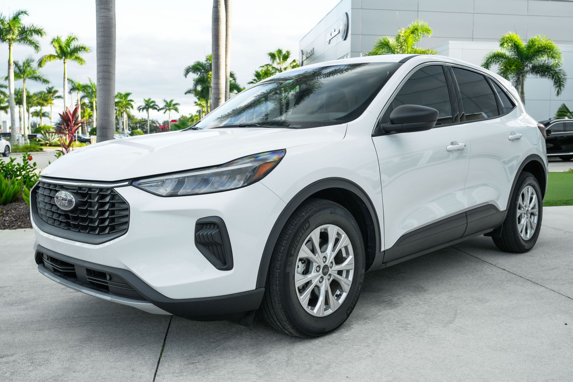 2023 Ford Escape Hybrid Active photo 3