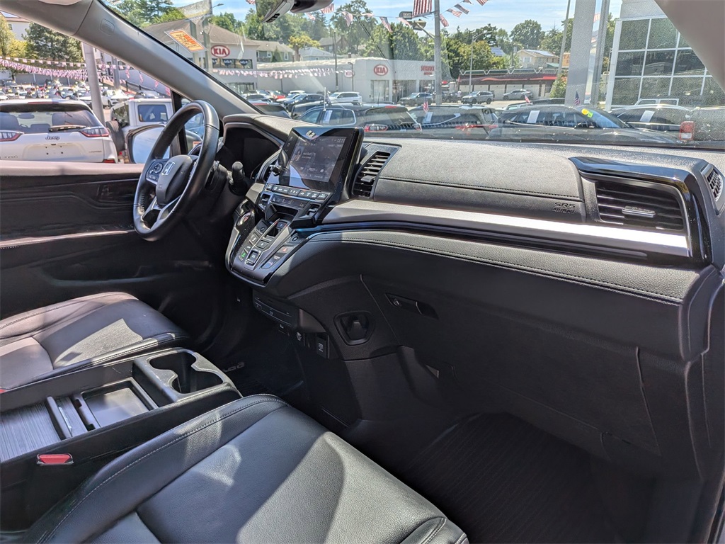 2024 Honda Odyssey Touring photo 28