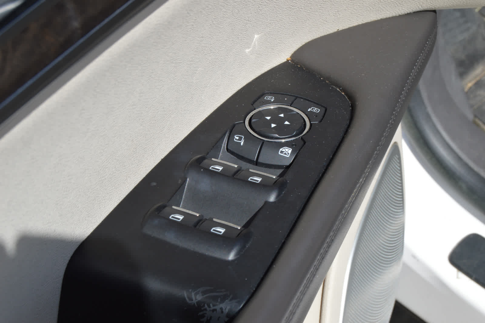 2019 Lincoln Nautilus Reserve photo 16