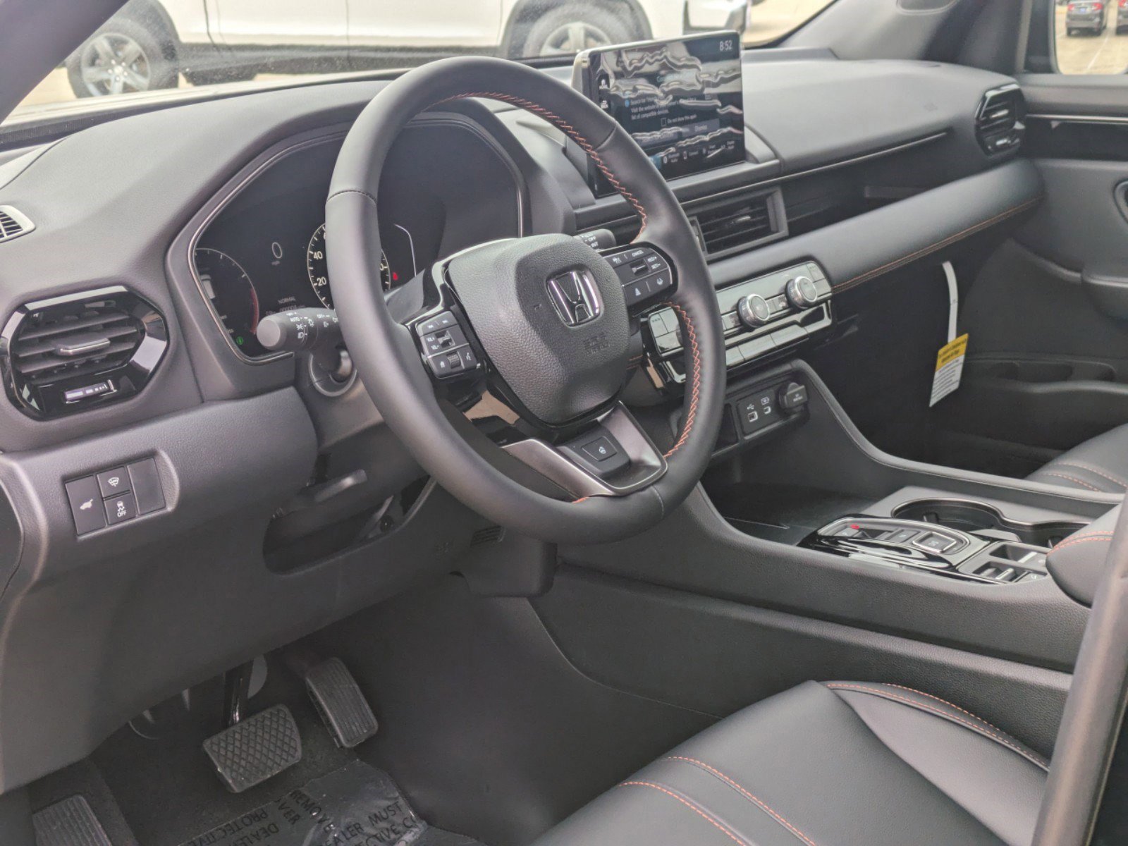 2025 Honda Pilot TrailSport photo 9