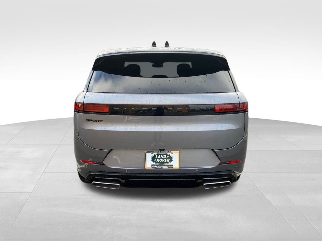 2025 Land Rover Range Rover Sport SE photo 5