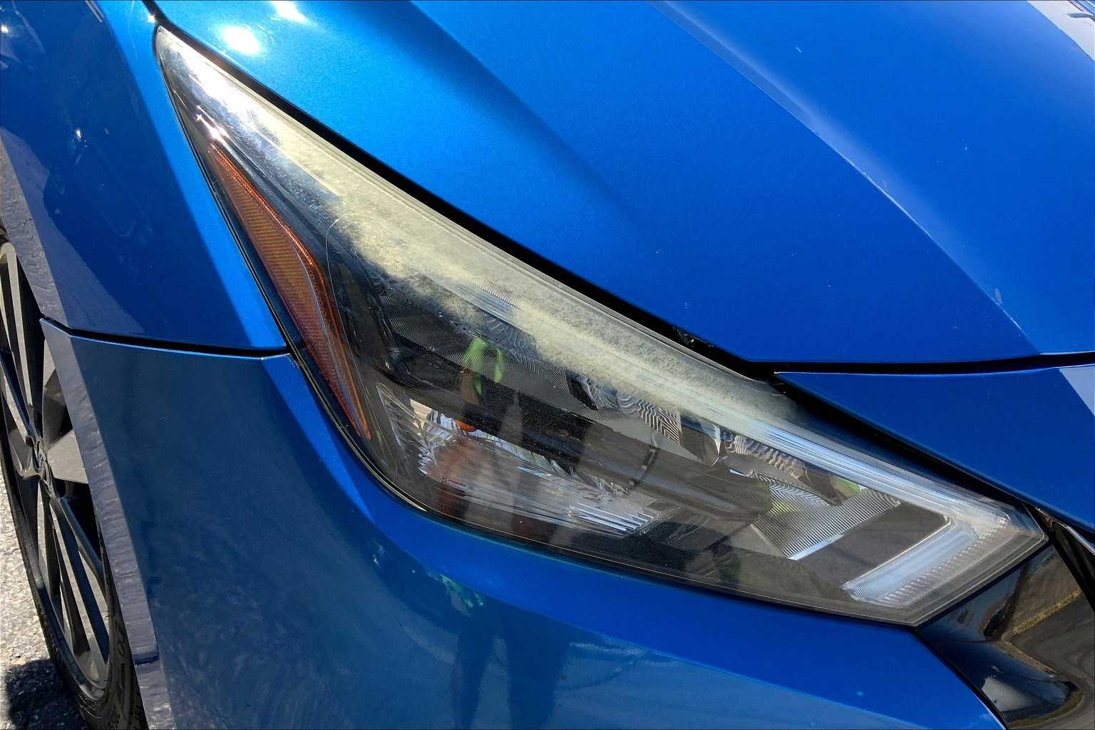 2020 Nissan Versa SR photo 24