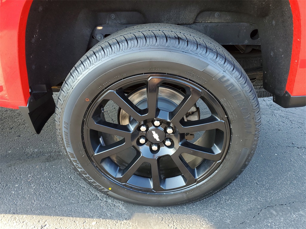 2019 Chevrolet Colorado LT photo 26