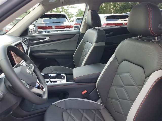 2025 Volkswagen Atlas Peak Edition SE photo 25