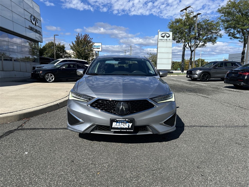 2019 Acura ILX Base photo 2
