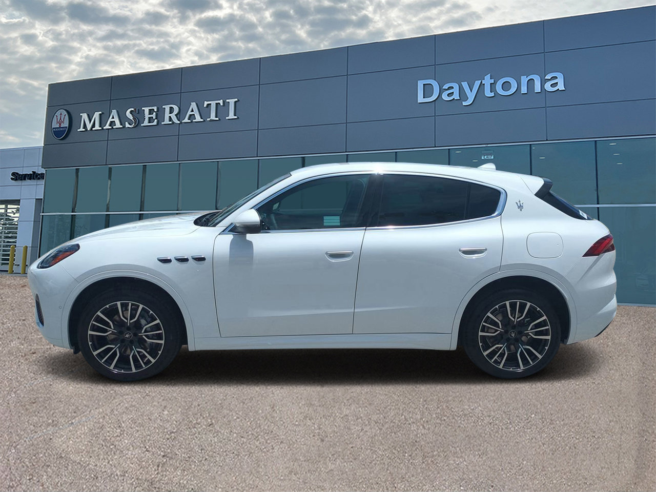 2025 Maserati Grecale photo 6