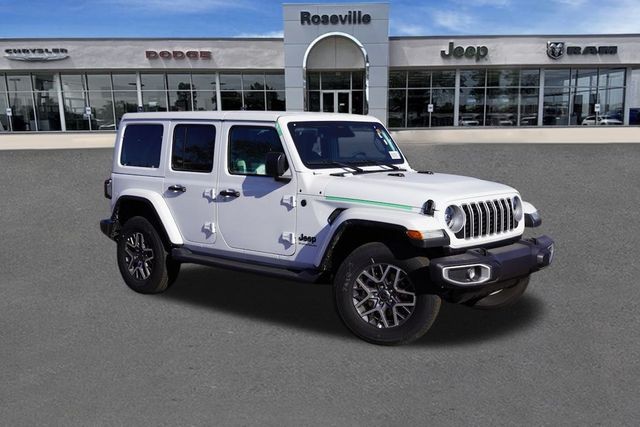 2025 Jeep Wrangler 4-Door Sahara's photo