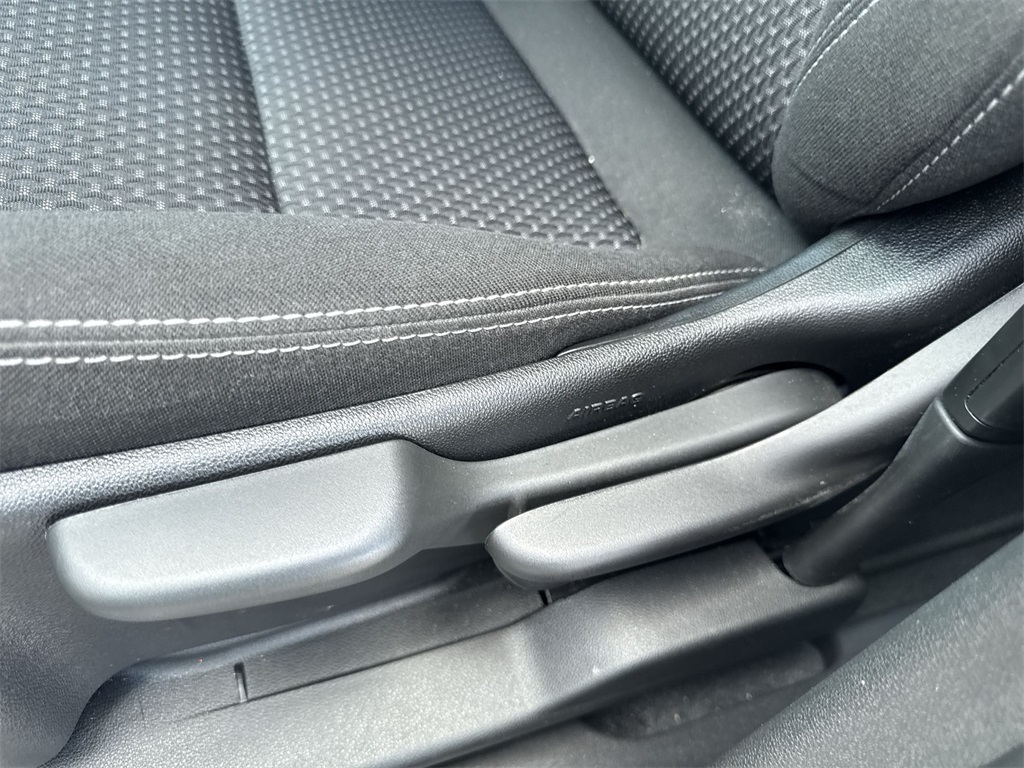 2024 Gmc Terrain SLE photo 18