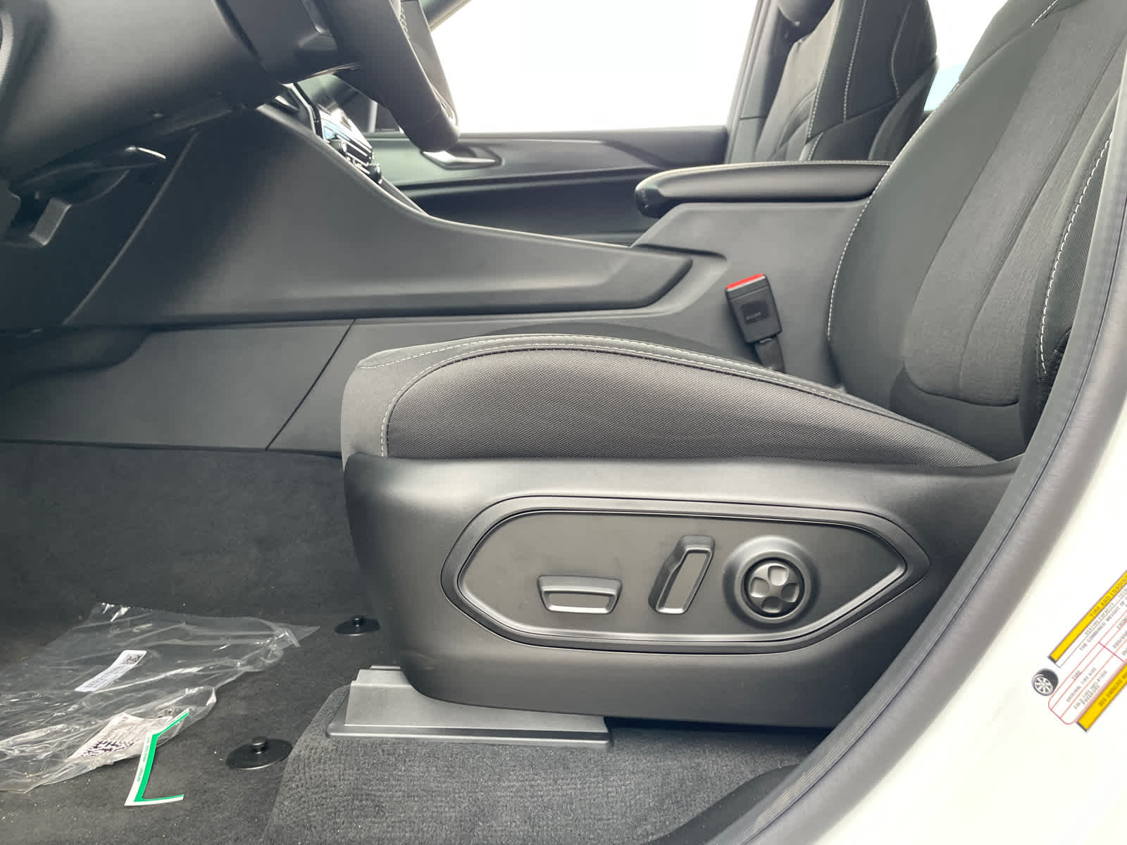 2025 Jeep Grand Cherokee Laredo photo 17