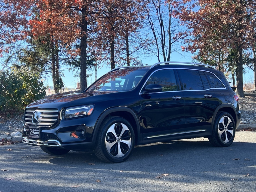2024 Mercedes-Benz GLB Base's photo