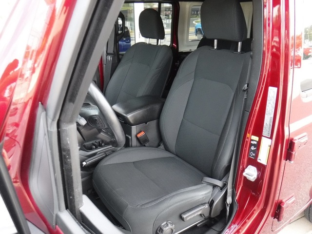 2022 Jeep Wrangler Unlimited Sport S photo 13