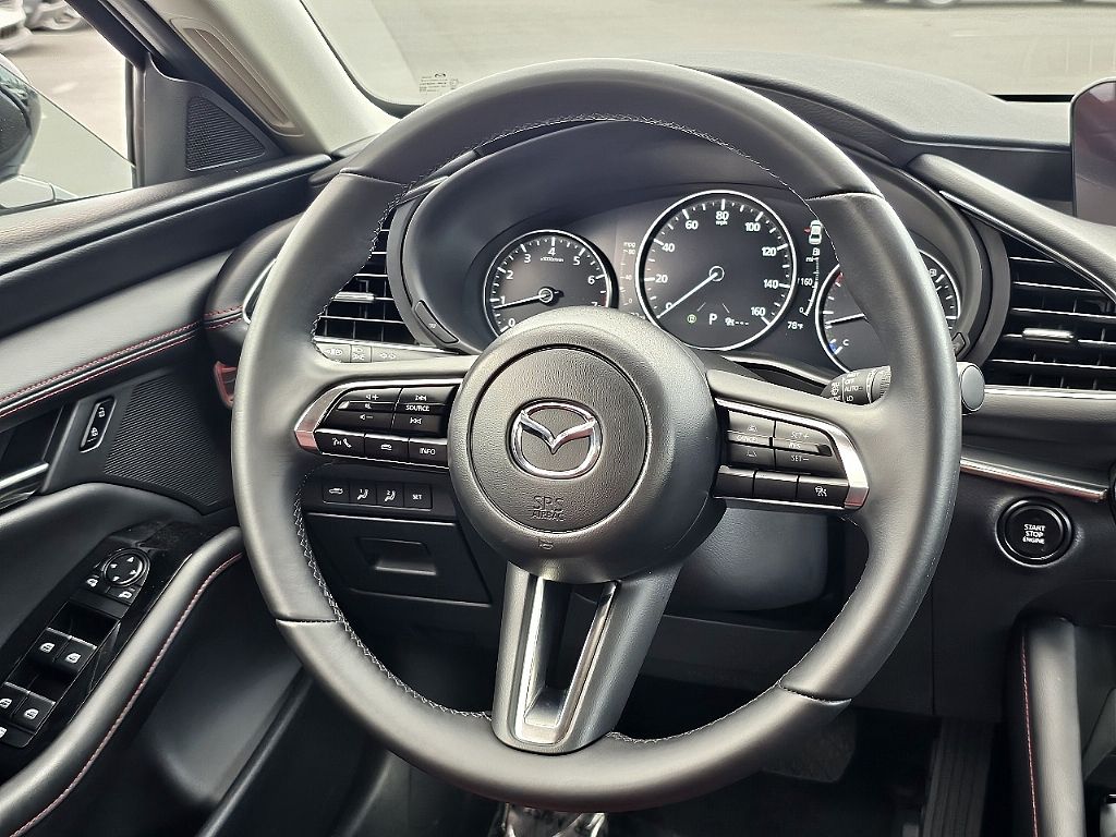 2025 Mazda Mazda3 2.5 s Carbon photo 30
