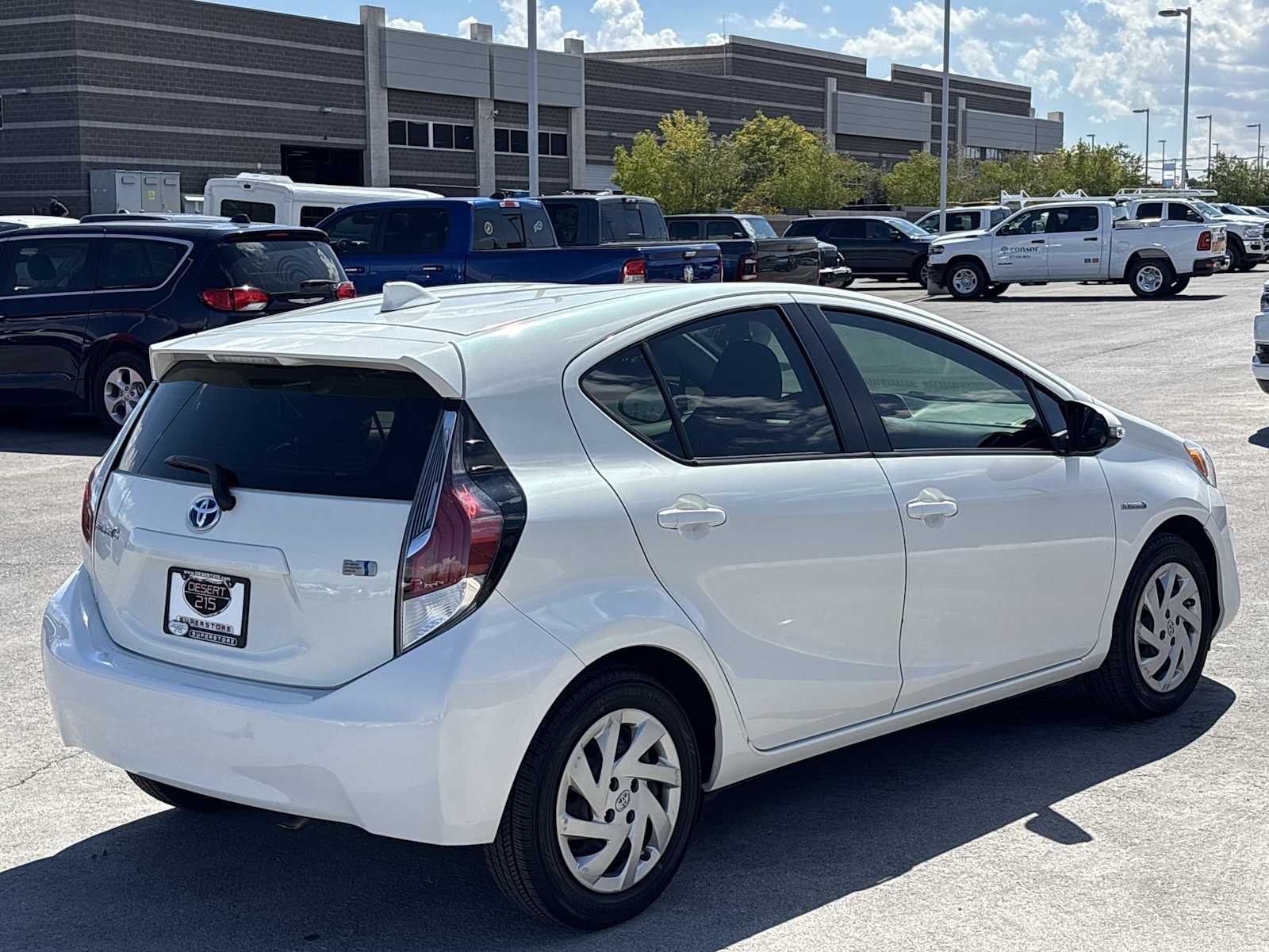 2015 Toyota Prius Four photo 9
