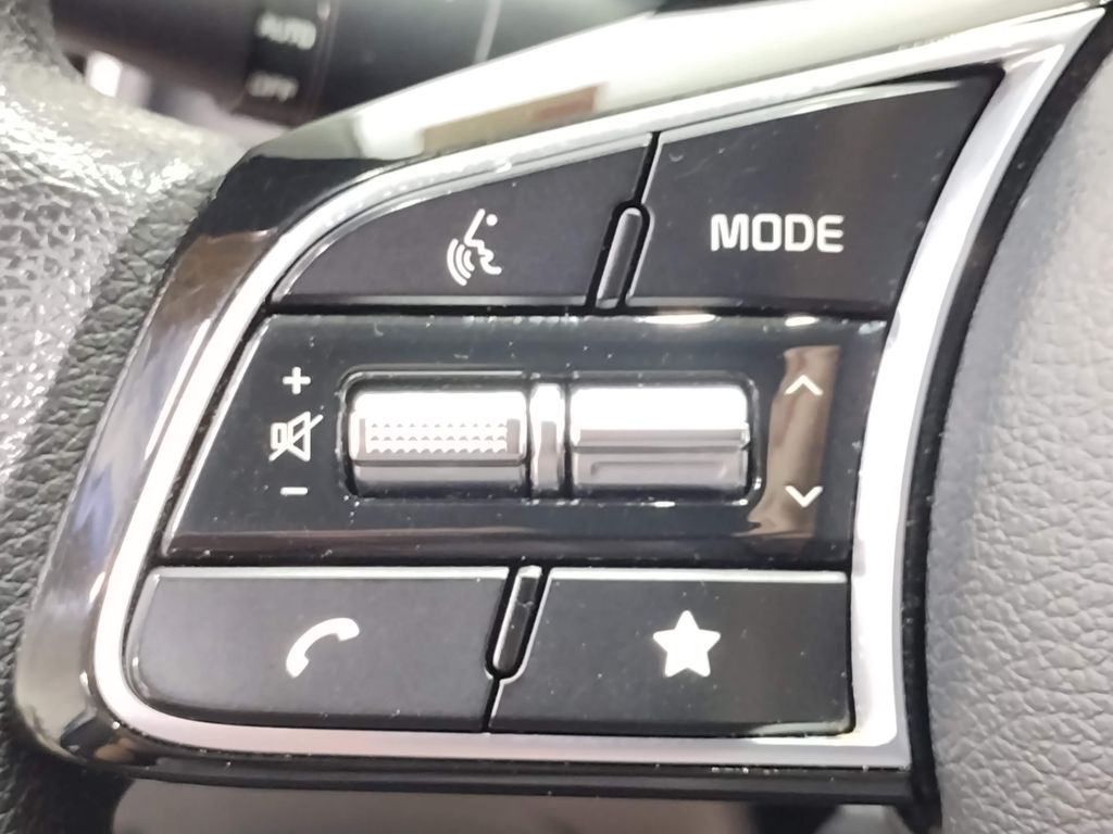 2023 Kia Forte LXS photo 18