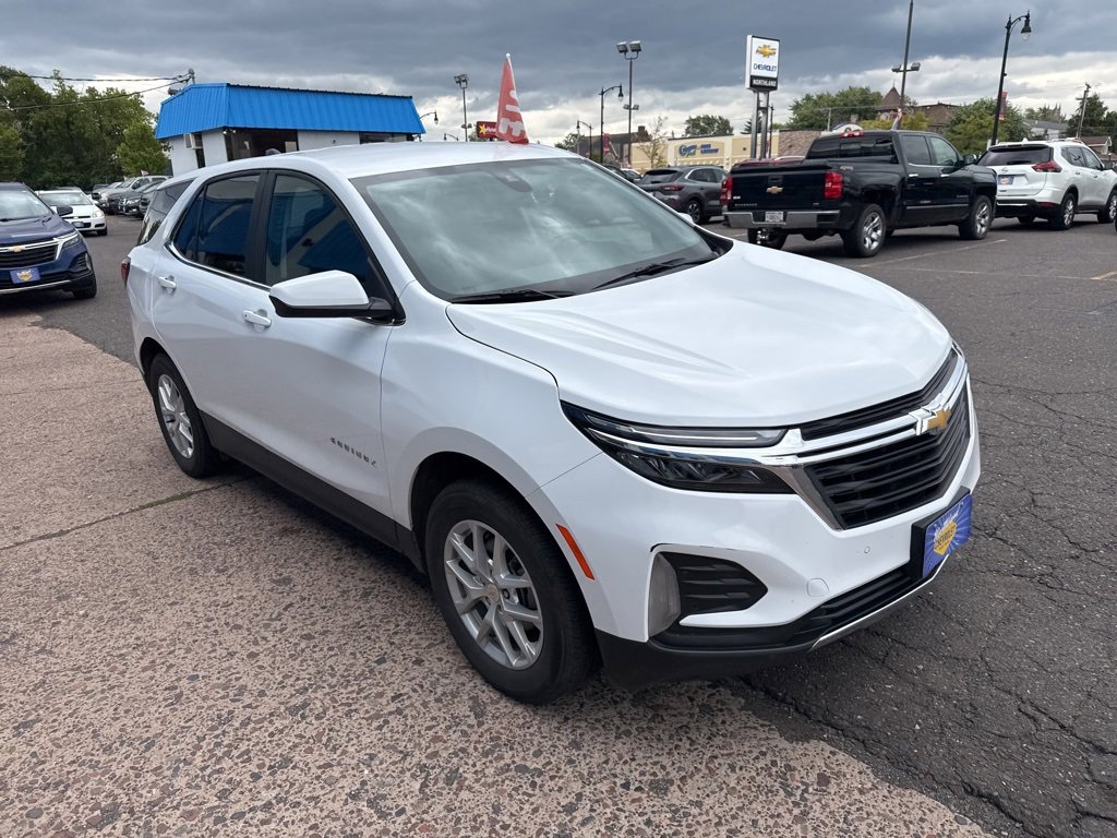 2023 Chevrolet Equinox LT photo 4