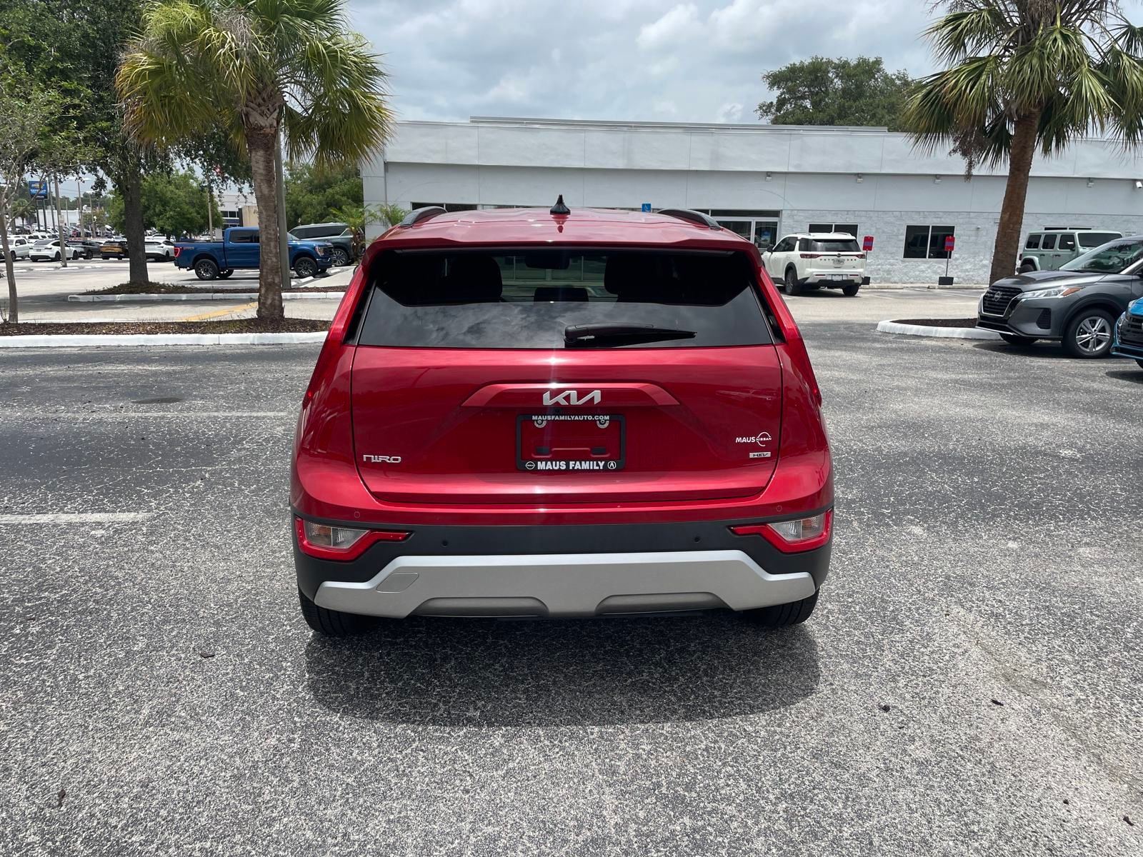 2023 Kia Niro EX photo 4