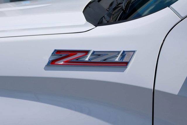 Used 2021 Summit White Chevrolet LT Trail Boss image 7