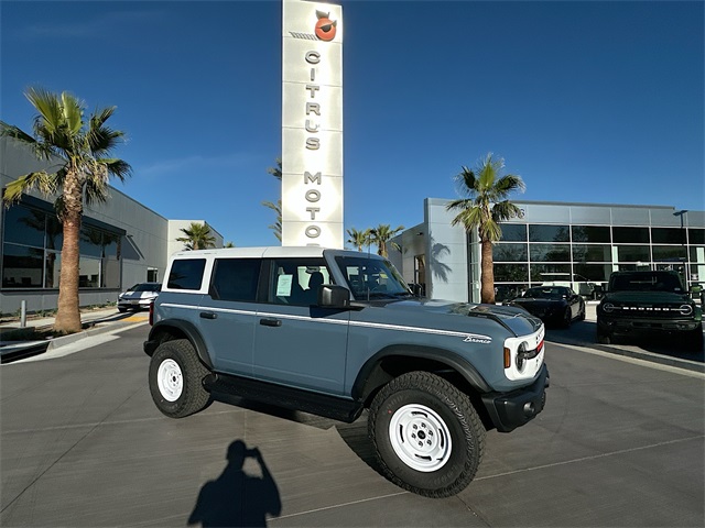 2025 Ford Bronco 4-Door Heritage Editon's photo