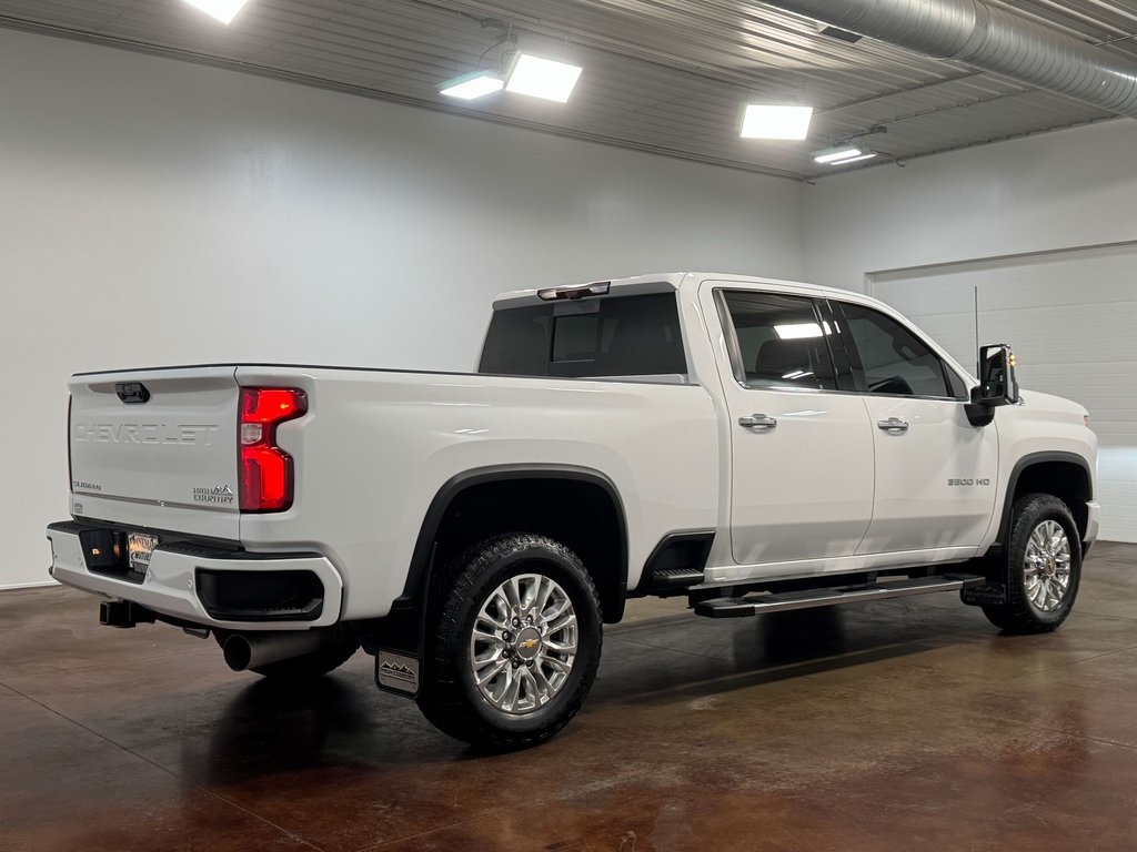 2022 Chevrolet Silverado 3500HD High Country photo 3