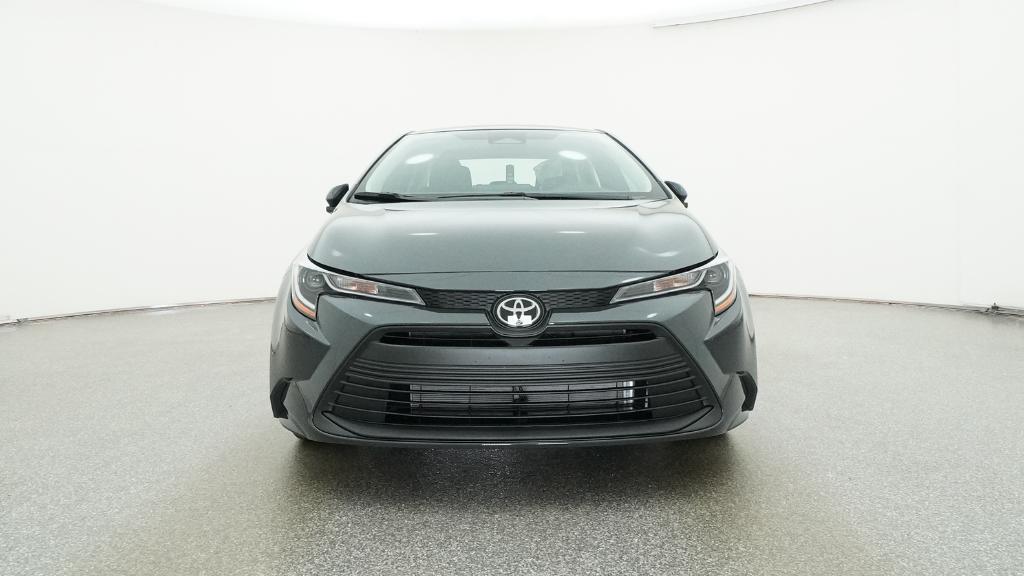 2026 Toyota Corolla LE photo 3