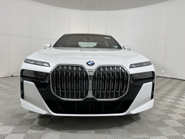 2025 Bmw 760i 760i xDrive photo 2