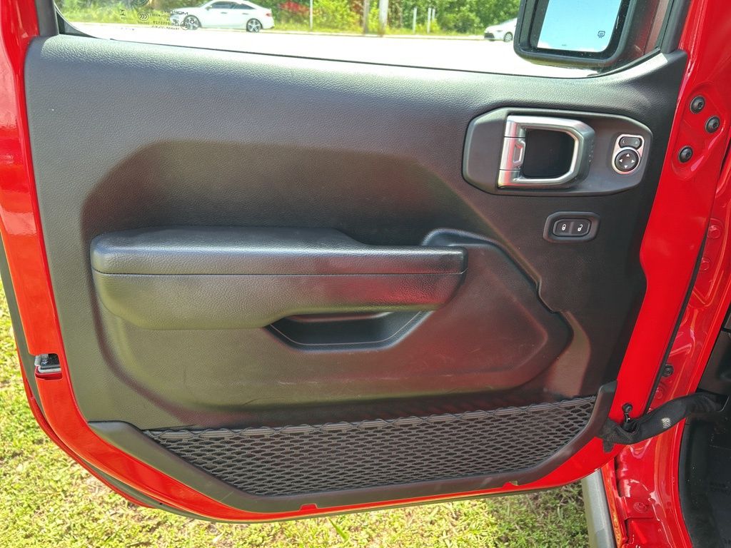 2024 Jeep Wrangler Rubicon photo 9