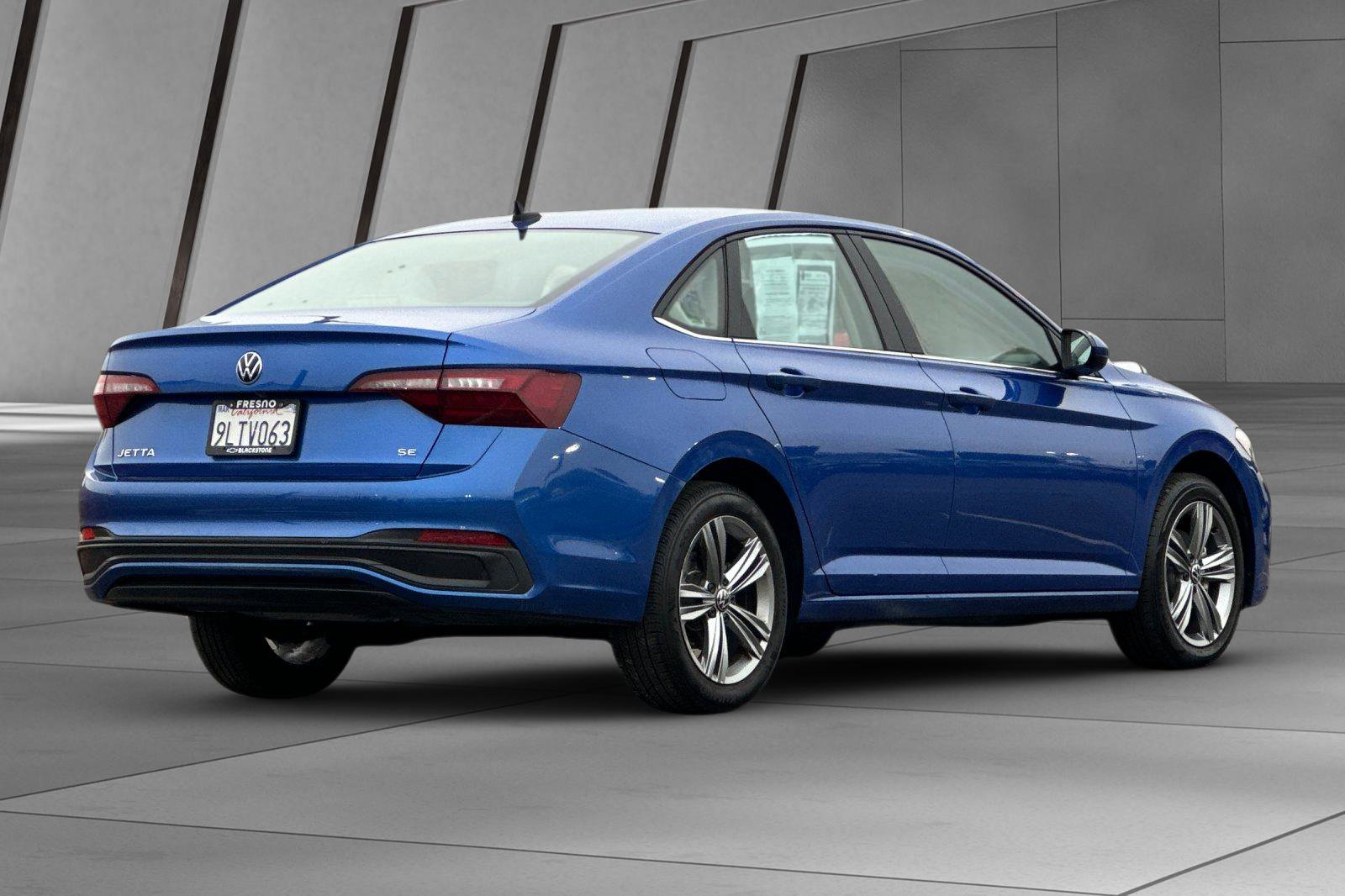 2024 Volkswagen Jetta SE photo 2