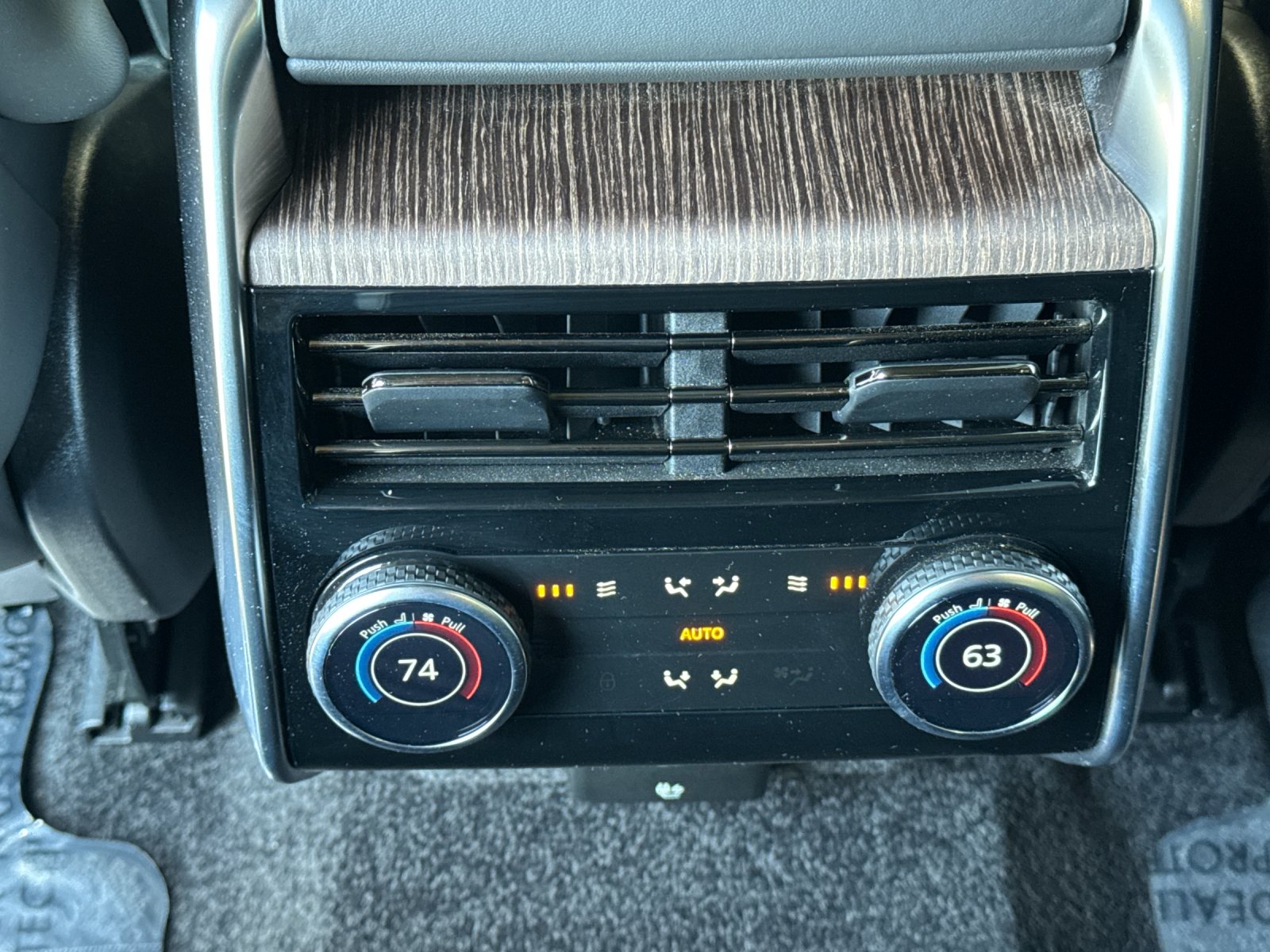 2023 Land Rover Range Rover Autobiography photo 15