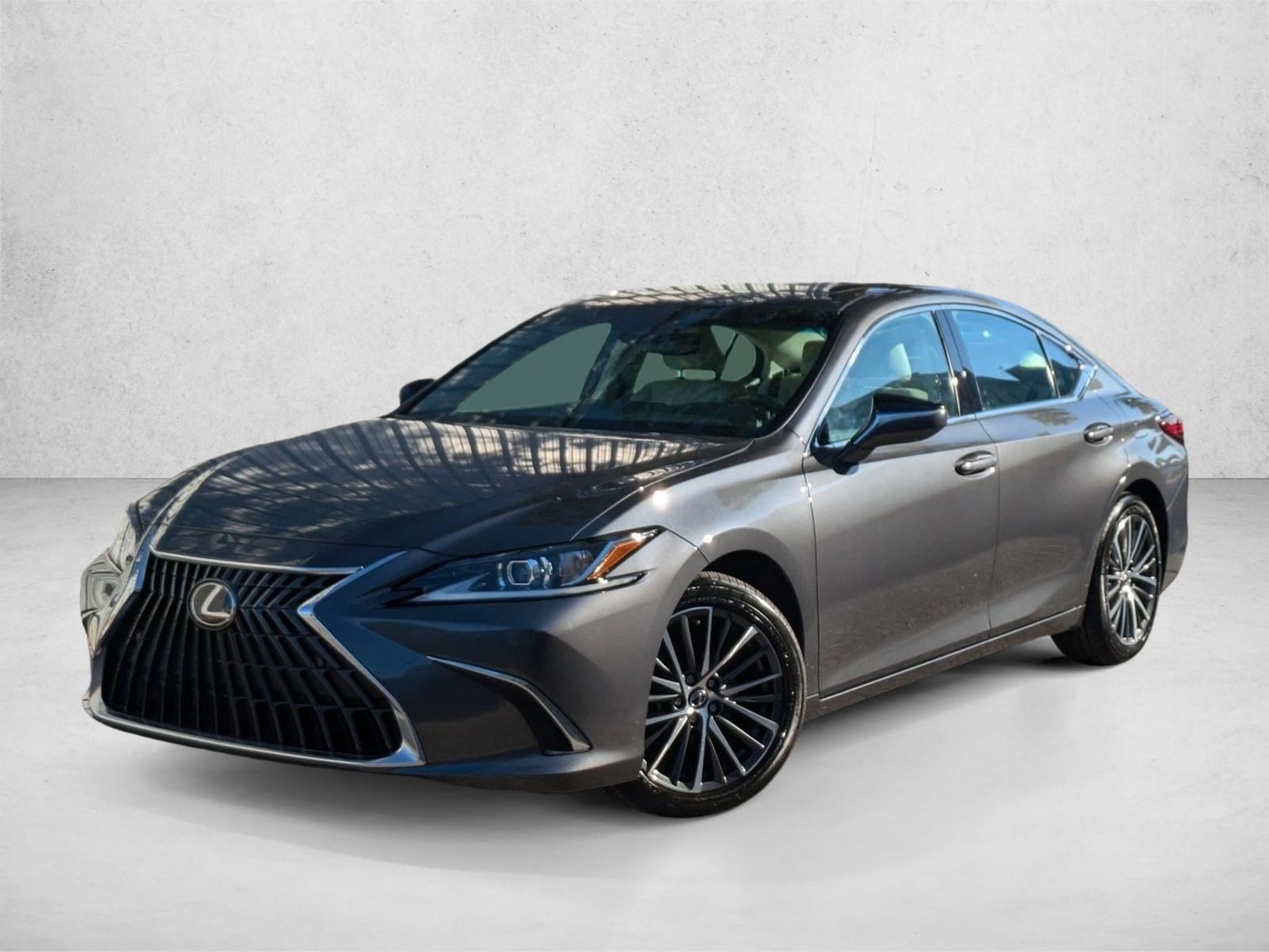 2025 Lexus ES 350's photo