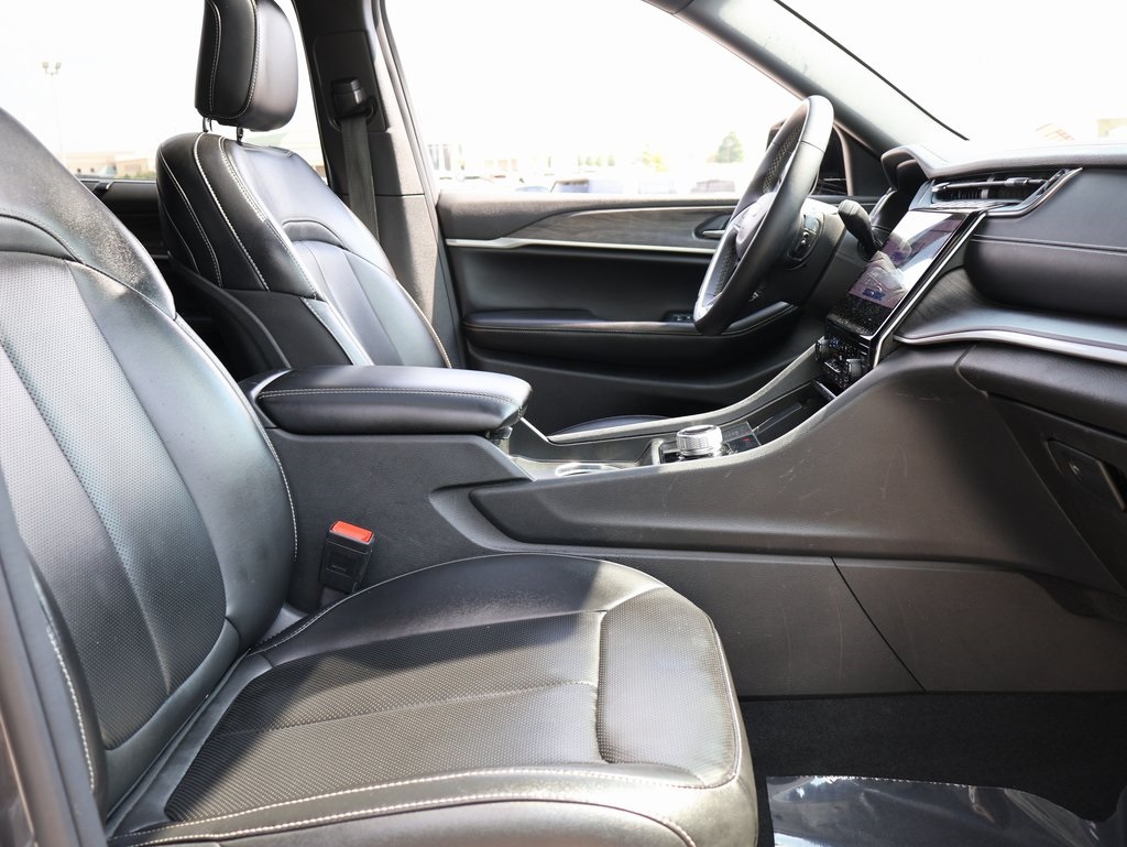 2024 Jeep Grand Cherokee Limited photo 9