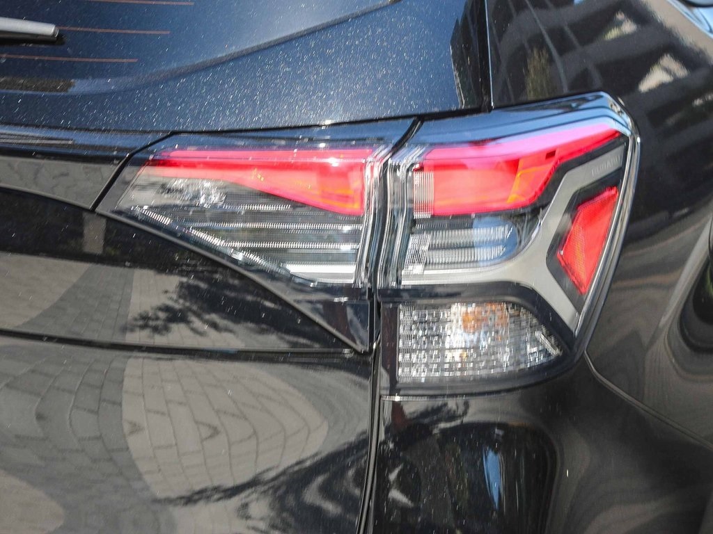 2025 Subaru Forester Premium photo 5